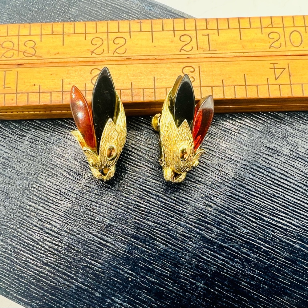 Vintage CORO gold, black & red clip on earrings leafy buds floral